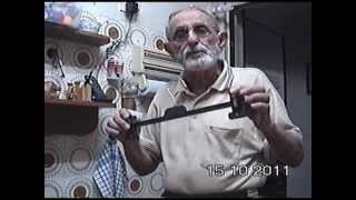 אמצעי נוח למתלה מגבת מטבח (ידידנו היקר משה רצון ז"ל) - התמונה מוצגת ישירות מתוך אתר האינטרנט יוטיוב. זכויות היוצרים בתמונה שייכות ליוצרה. קישור קרדיט למקור התוכן נמצא בתוך דף הסרטון