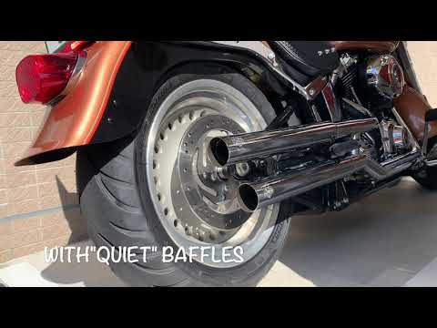 Vance & Hines Straight Shot Slip-ons Exhaust sound on a Harley-Davidson Twin Cam 96b Motor