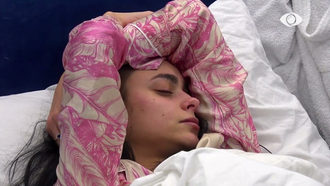 “Ishte e ulët…”/ Egli e mërzitur pasi Gjesti i fshiu dedikimin në pasqyrë