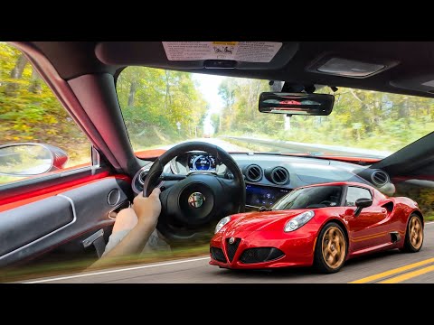 Einen 400 PS starken Alfa Romeo 4C einhändig auf Straße und Rennstrecke fahren