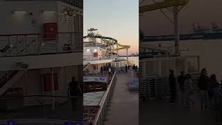 Flori on the go....💃 ❤️ 🌷 ⛱️ 🌇 🌅 #youtubeshorts #travel #trending #viral #ytshorts #cruise #nature