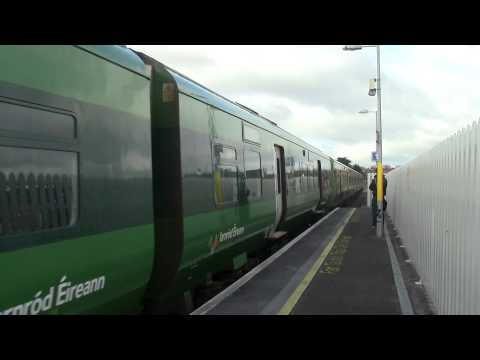 Drumcondra HD-Irish Rail 29000 class no.29117 hauls 8511 on Dart T'sfer from Inchicore