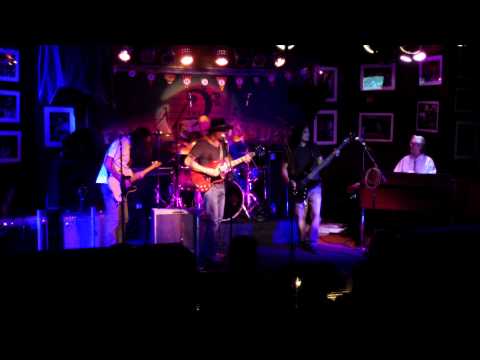 David Shelley and Bluestone "Born Under A Bad Sign" The Funky Biscuit, 10-27-2014