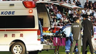 【J1神戸⚽️🚑】前川黛也＆トゥーレルが激しく交錯…ピッチに救急車の異例事態！試合一時中断＆スタジアムに祈りの拍手🙏💥