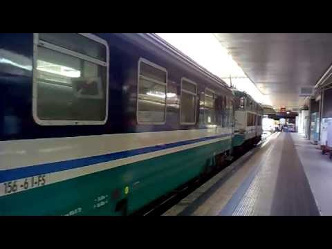 E656.068 che spinge l' ICN 1960 in deposito