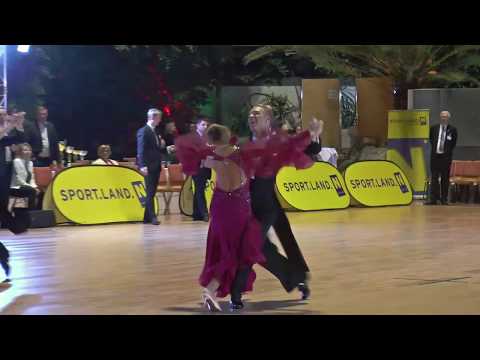 2019-02-17 WDSF International Open - R2 - Slowfox - Prozerova-Kirin