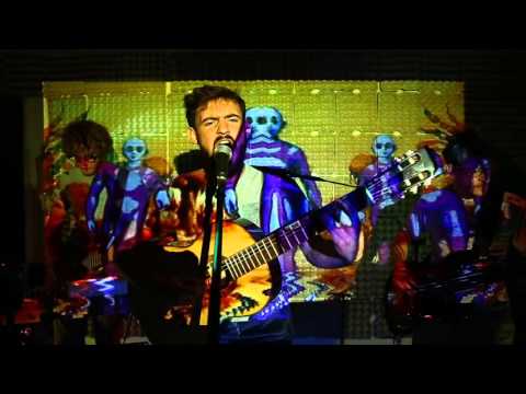 Rahal - De-Lirare live @ ThreeGraveStudios