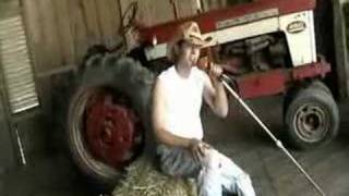 Kenny Chesney- She Thinks My Tractor&#39;s Sexy