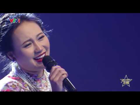 Thể hiện bởi Khánh Linh