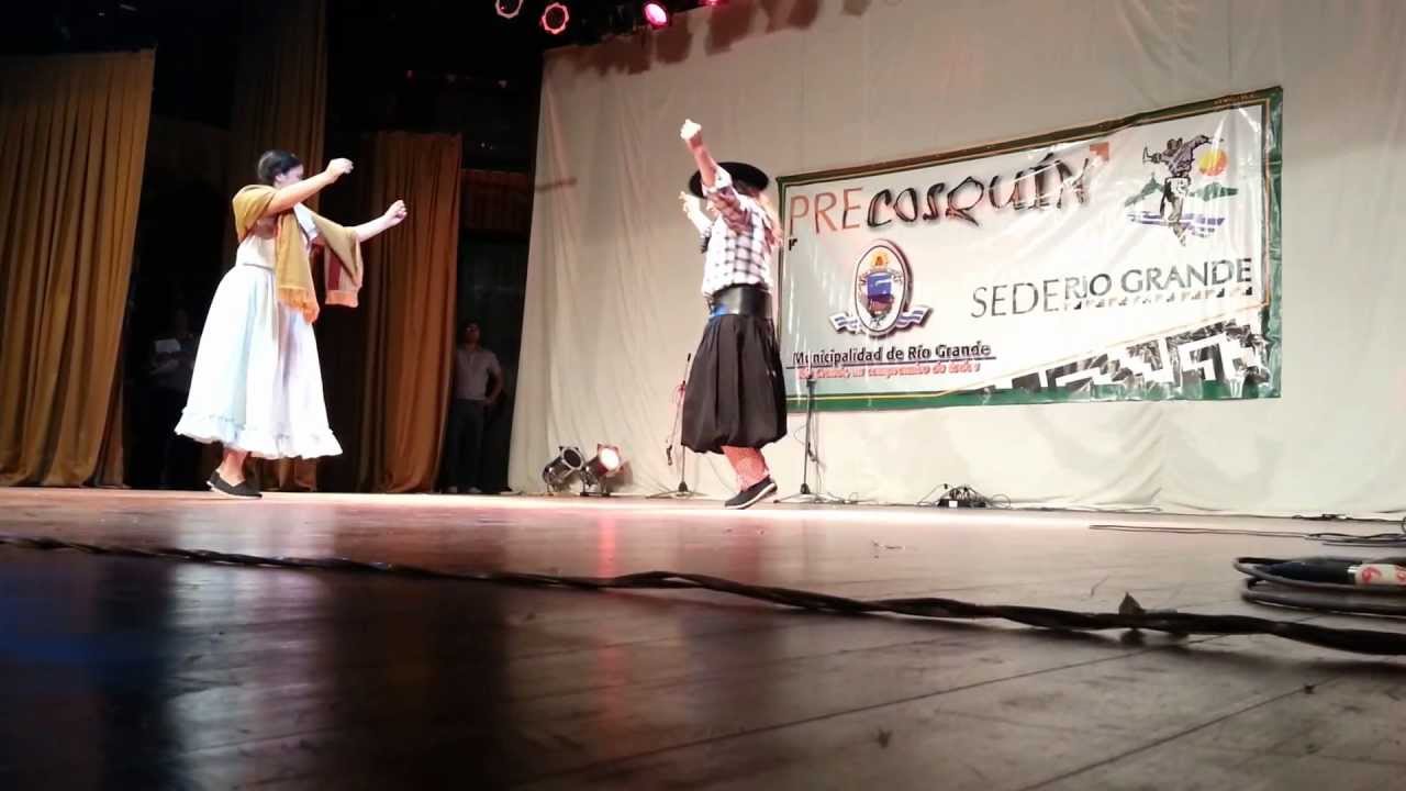 Video thumbnail for Noelia y Andrés bailan 'Marote Chaqueño'