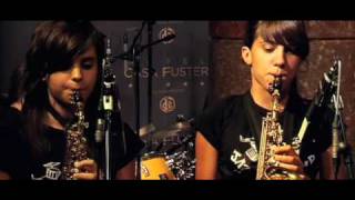 PETITE FLEUR -- EVA FERNANDEZ & ANDREA MOTIS  --SANT ANDREU JAZZ BAND