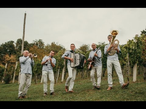 Spomin na dedka - Razigrani muzikanti