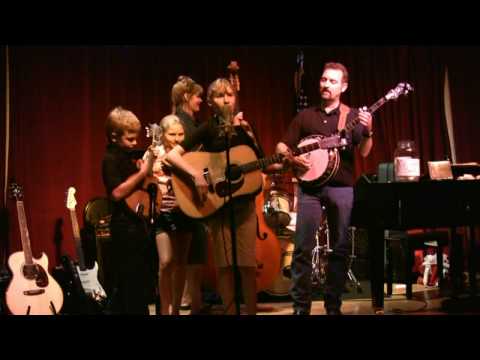 Anderson Family Bluegrass - Little Maggie