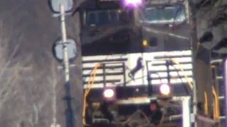 preview picture of video 'NS 9559,8920,9942-CITX 3090 CP 6021 Sunbury, Pa.11/24/11'