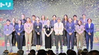 ソフトボール　ロス五輪での３連覇へ石川主将「リーグで切磋琢磨して金取れるチームを」　[Japan news]ＪＤリーグシーズン表彰式　最高殊勲選手賞は藤森＆三輪