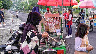 Download lagu IBU INI JUALAN MIE SEDAP GORENG KELILING PAKAI SEPEDA MOTOR, SEHARI BISA HABIS 7 DUS mp3 Download lagu IBU INI JUALAN MIE SEDAP GORENG KELILING PAKAI SEPEDA MOTOR, SEHARI BISA HABIS 7 DUS mp3