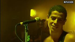 Manu Chao - (HD)(Babylonia en Guagua DVD 2002)(Full Concert)(Paris)720p