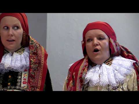 HLUK-Úvod pořadu "Na živú notečku" s CM ŽENIČKY a ŽS KLEBETNICE