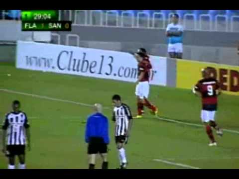 Belo gol chutando forte no ângulo do goleiro do Santos em 11/05/2008