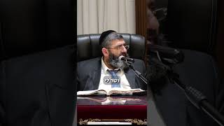 תשיר לא יהיו לך צרות (הרב אייל עמרמי) - התמונה מוצגת ישירות מתוך אתר האינטרנט יוטיוב. זכויות היוצרים בתמונה שייכות ליוצרה. קישור קרדיט למקור התוכן נמצא בתוך דף הסרטון