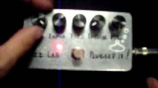 Video thumbnail for FUZZ  LAB PLUGGED IT!  test by pluggedit