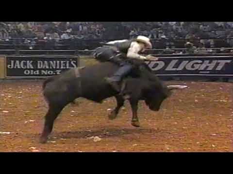 Adriano Moraes vs Ace Of Spades - 97 PBR Birmingham (84 pts)