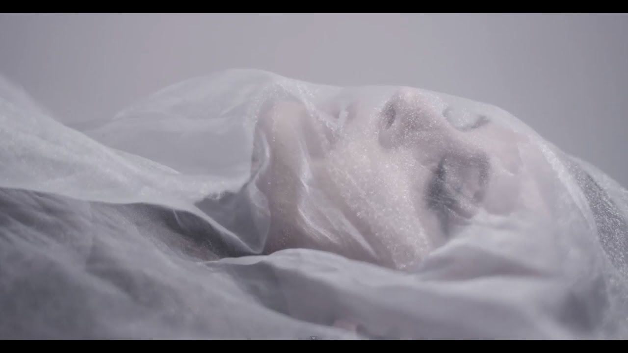 PVRIS — Eyelids