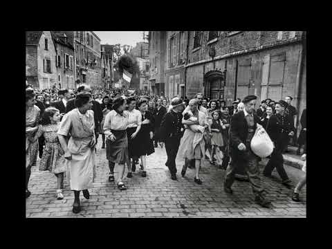 Robert CAPA, la tondue de Chartres - Heather NOVA, heart and shoulder