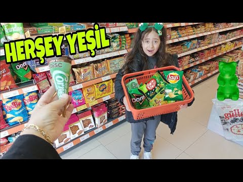 Mama Brought a Baby to the Market - Jana Makdad | Birds of Paradise