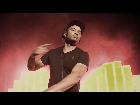 Dillinja B2B Lemon D with MC Darrison @ Xtra Bass Awards 2007