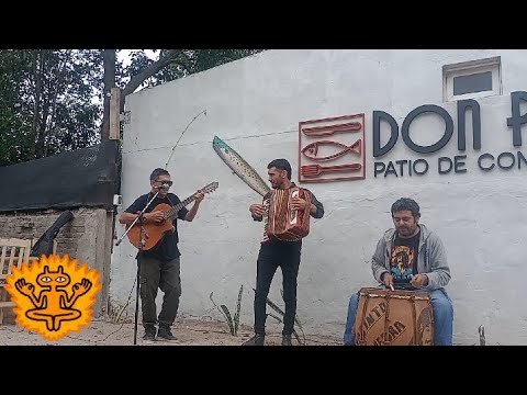 ...dicen que las guitarreadas son lindas"