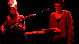 Honeybee &amp; Hers covering Rilo Kiley &quot;Xmas Cake&quot;