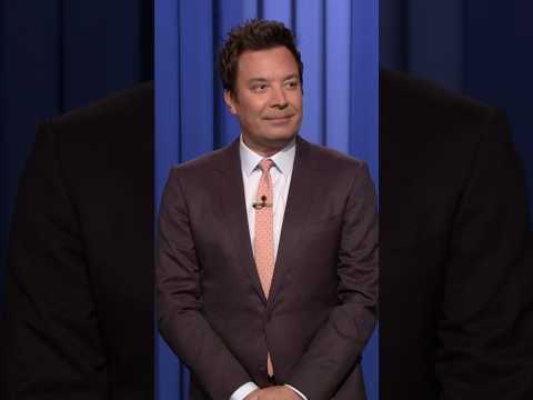 The White House holiday decorations have been unveiled, including a 120-lb gingerbread house.