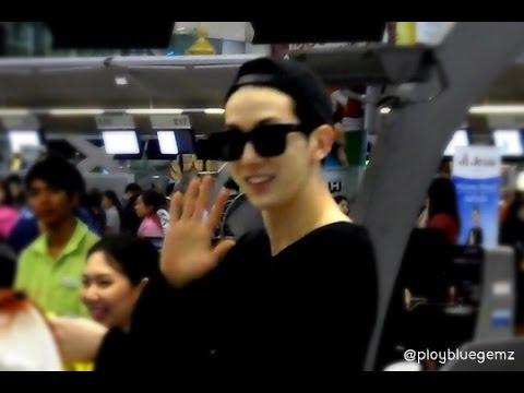 [Fancam] 141217 2AM Jo Kwon & Miss A Min @ Suwannabhumi Airport