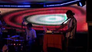 Microbongo :: Fat Chiuaua (Live 2012)
