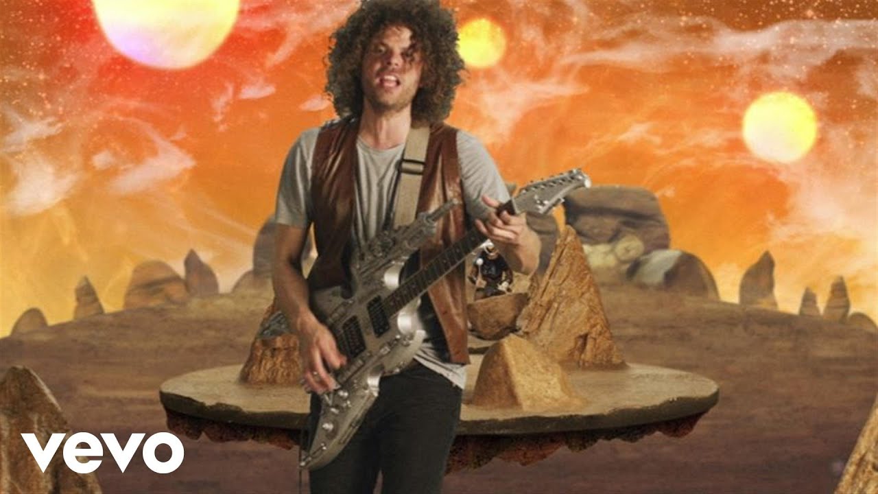 Wolfmother - Victorious (Official Video) - YouTube