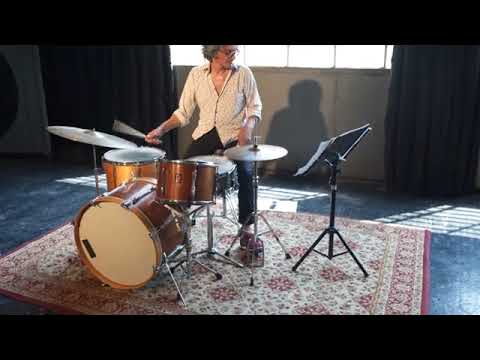 Dante Agostini's Super Salt Peanuts by Nikos Papavranoussis