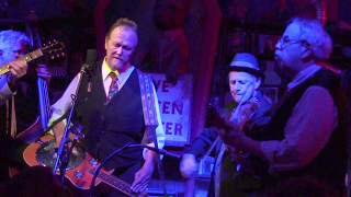 Missouri Rounders play Hand Me Down My Walking Cane.