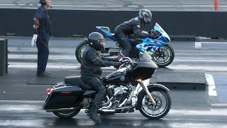 Download lagu Harley-Davidson vs Suzuki GSXR mp3 Download lagu Harley-Davidson vs Suzuki GSXR mp3