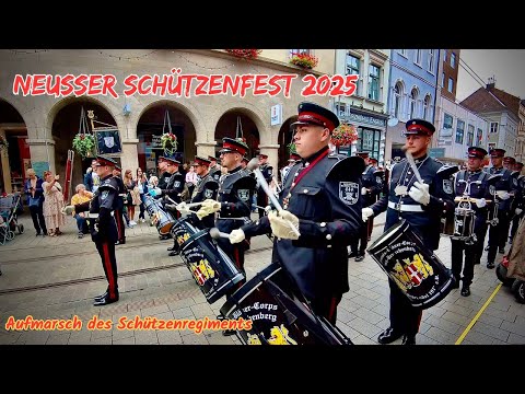 Neusser Schützenfest 2025💐Aufmarsch des Schützenregiments-Glanzvolle Königsparade durch die Straßen