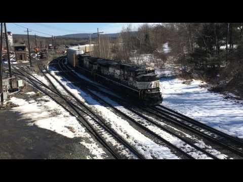 Train 287 at East Deerfield 2 20 16