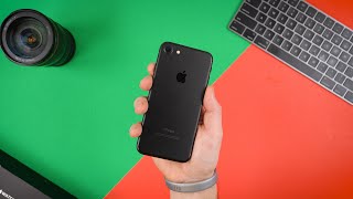 I Used the iPhone 7 for a Week in 2024!