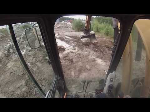 CASE290 (ojan kaivuuta)