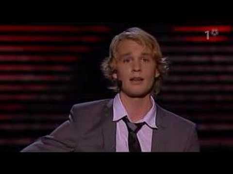 Björn Gustafsson sång till Carina Berg