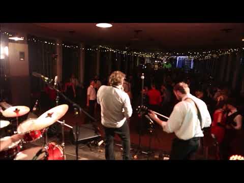 Lucky Joke - One minute to start the groove