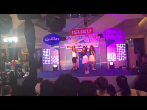 141108 A.M.R. Cover Red Velvet 레드벨벳 - 행복(Happiness) @ ISUZU Wonderful day