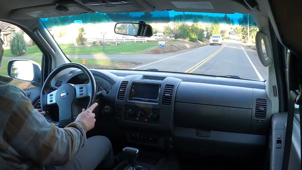 2006 Nissan Frontier Driving