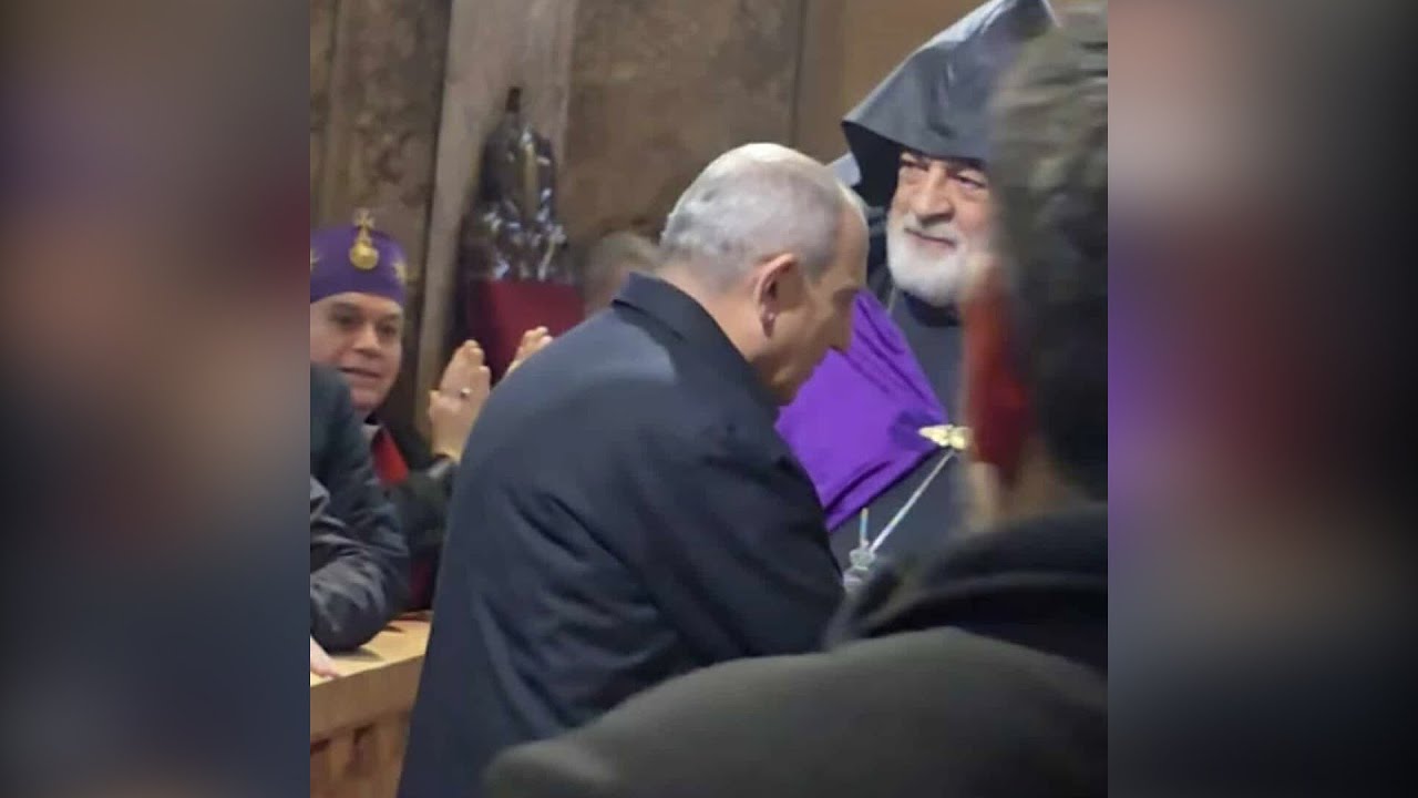 Կճոյանը դիմավորում է իշխանականներին