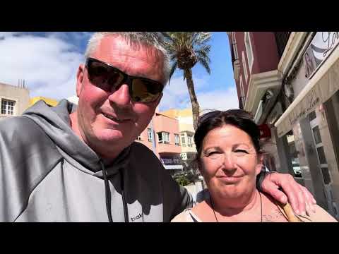 Fuerteventura, Gran tarajal looking for a bank and a wander around the area