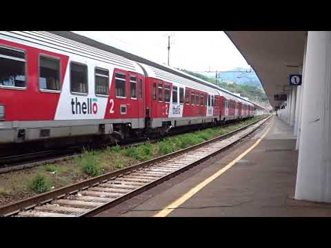 E444.064 IN PARTENZA DA SAVONA CON IL THELLO EC 160 PER MARSIGLIA